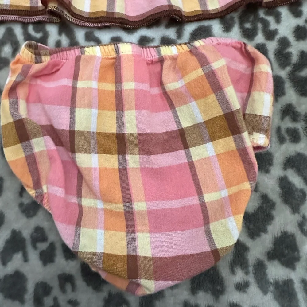 Old Navy Smocked Plaid Summer Dress in Pink Size 6-12 months